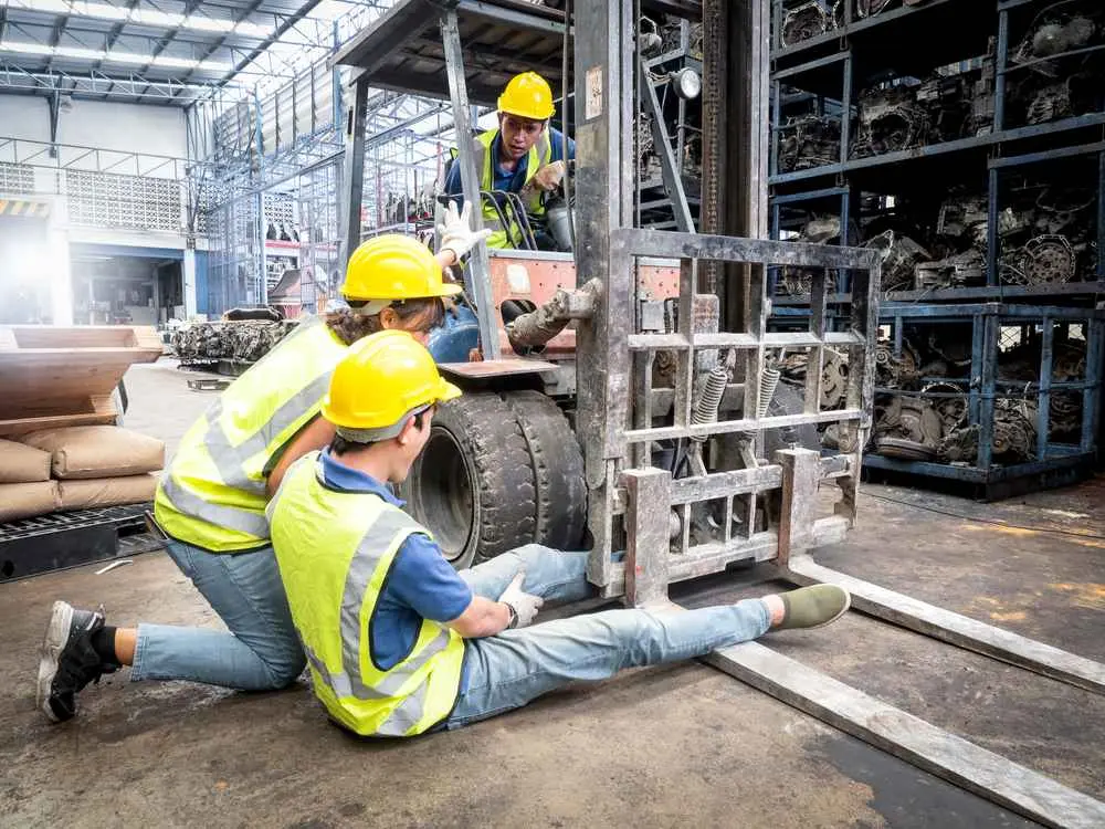 Accidente de Trabajo: Caída de Montacargas en Antequera - Guía Completa - Qué pasa si sufro una caída en el trabajo accidente de trabajo caída montacargas trabajador venta antequera - Qué pasa si sufro una caída en el trabajo